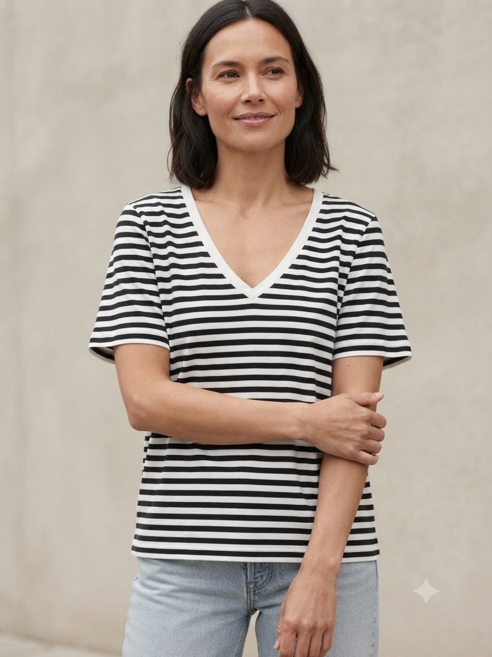 COS Sz M 24/7 Casual Black White Striped V Neck Relaxed Short Sleeves Tee Shirt